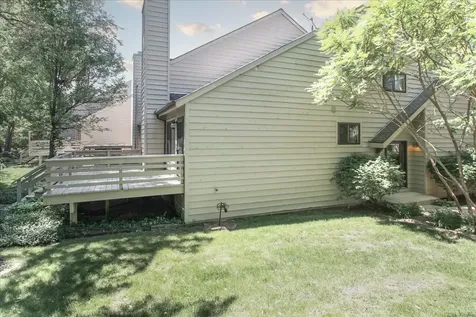 1512 Kirkwood Drive Geneva IL 60134