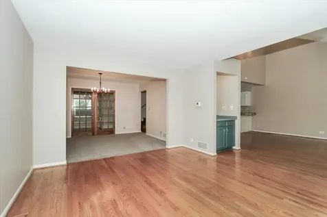 1512 Kirkwood Drive Geneva IL 60134