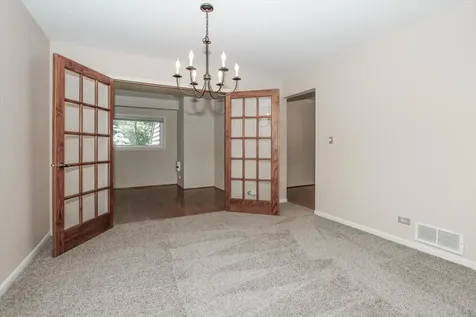1512 Kirkwood Drive Geneva IL 60134