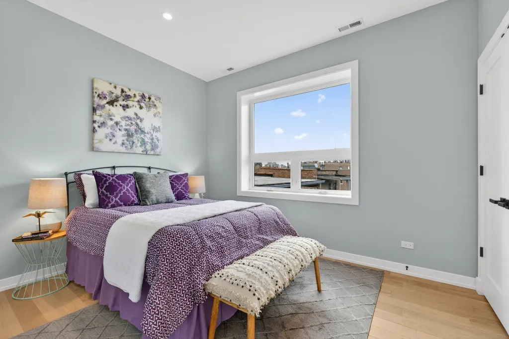 1347 West Grand Avenue Chicago IL 60642