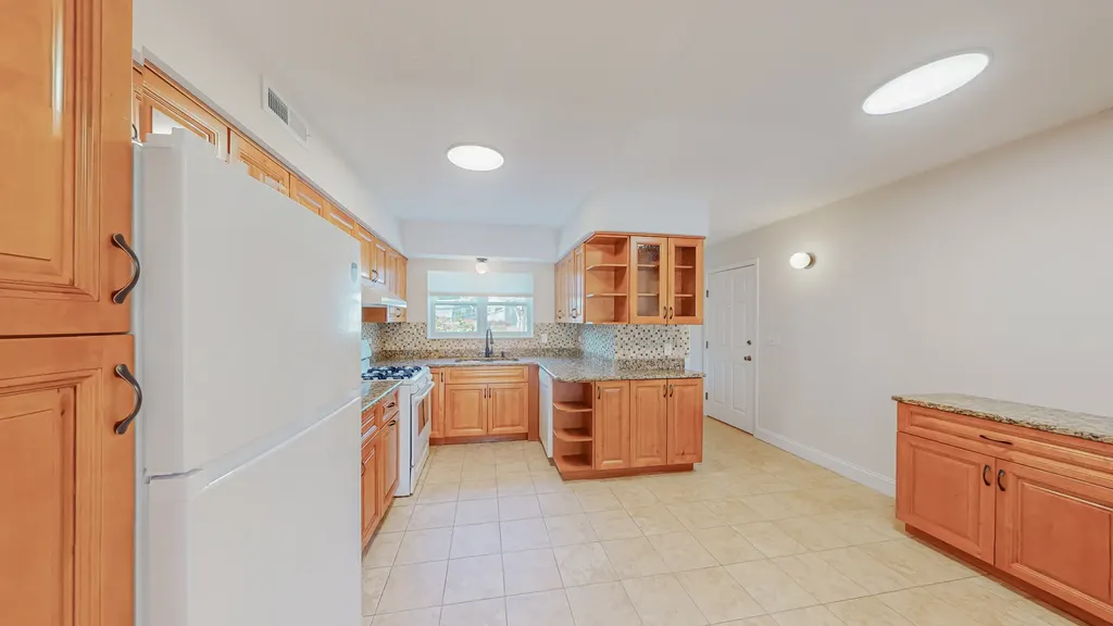 4750 North Elston Avenue Chicago IL 60630