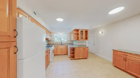 4750 North Elston Avenue Chicago IL 60630