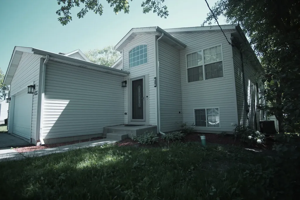 425 Keller Avenue Waukegan IL 60085