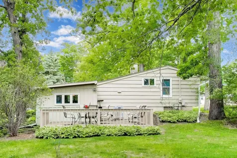 1281 Banbury Road Mundelein IL 60060