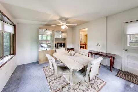 1281 Banbury Road Mundelein IL 60060