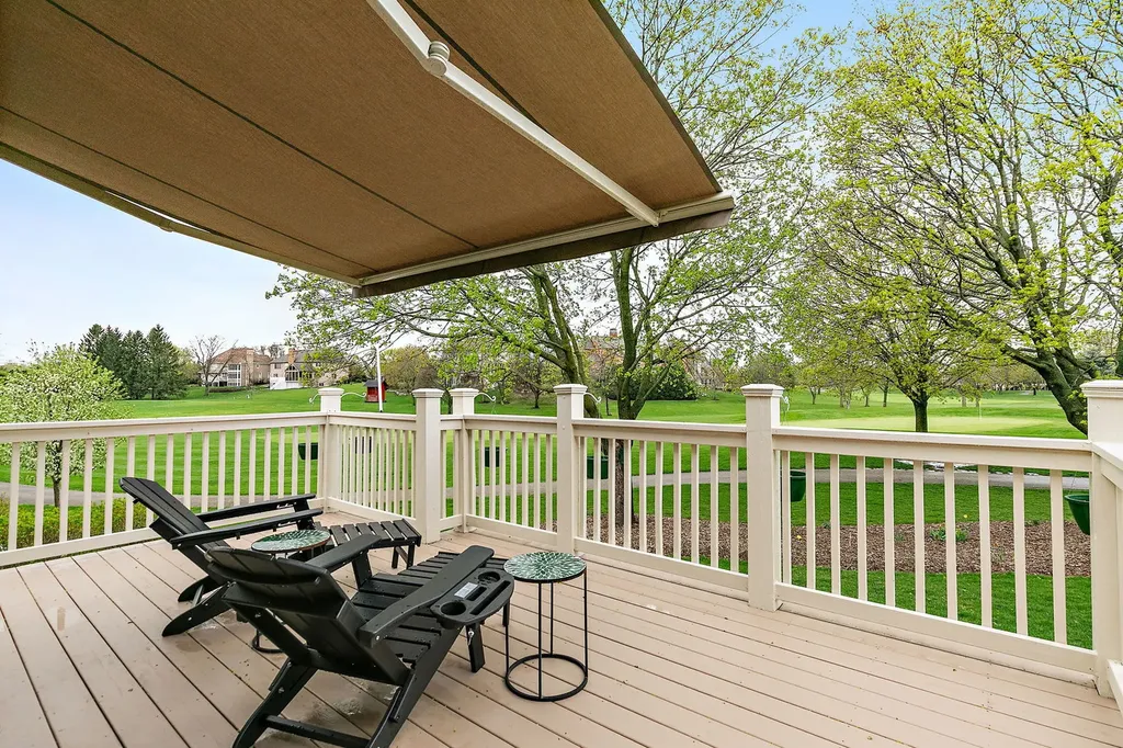 3 Sunvalley Court Lake In The Hills IL 60156