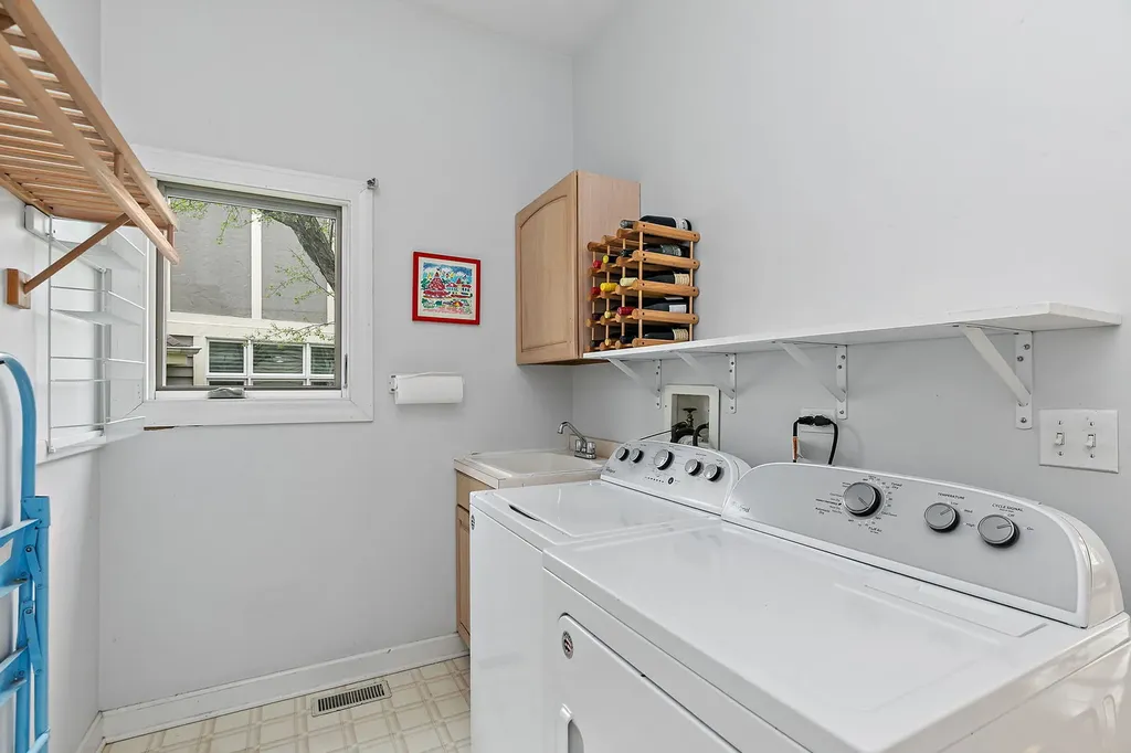 3 Sunvalley Court Lake In The Hills IL 60156