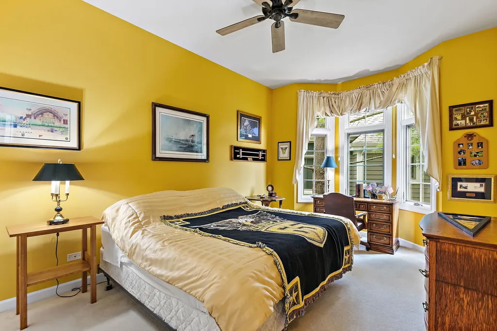 3 Sunvalley Court Lake In The Hills IL 60156