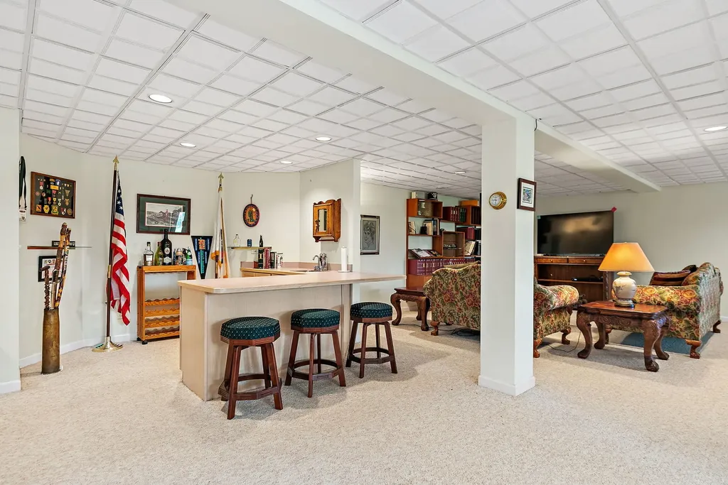 3 Sunvalley Court Lake In The Hills IL 60156