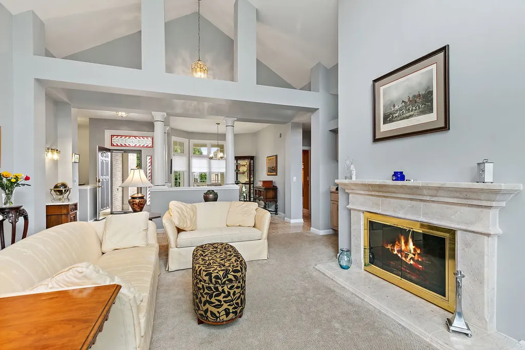 3 Sunvalley Court Lake In The Hills IL 60156