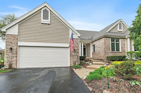 3 Sunvalley Court Lake In The Hills IL 60156