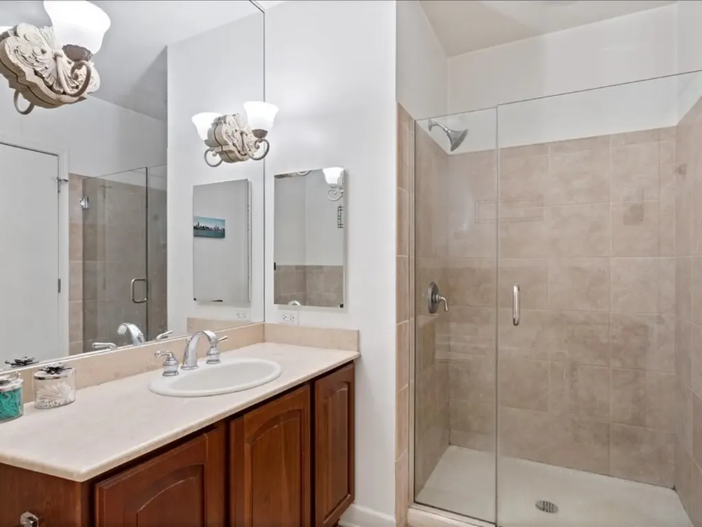 1322 South Prairie Avenue Chicago IL 60605
