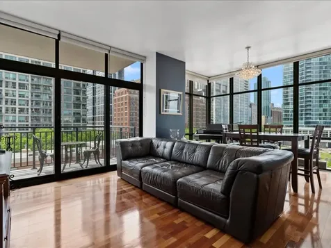 1322 South Prairie Avenue Chicago IL 60605
