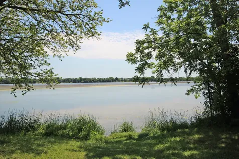 338 East Lakeview Avenue Round Lake Beach IL 60073