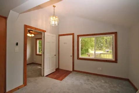 338 East Lakeview Avenue Round Lake Beach IL 60073