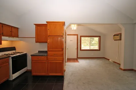 338 East Lakeview Avenue Round Lake Beach IL 60073