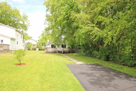 338 East Lakeview Avenue Round Lake Beach IL 60073
