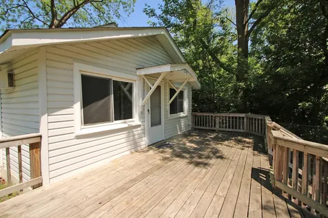 338 East Lakeview Avenue Round Lake Beach IL 60073