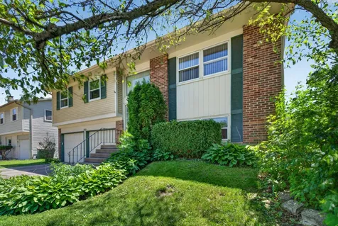 1485 Westbury Drive Hoffman Estates IL 60192