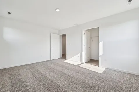 997 Emerald Drive Montgomery IL 60538
