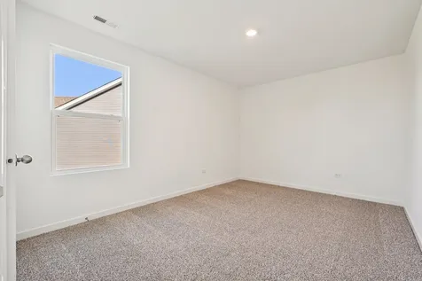 997 Emerald Drive Montgomery IL 60538