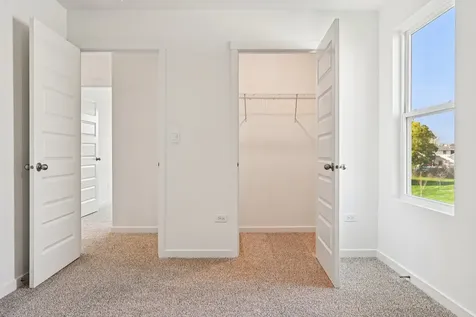 997 Emerald Drive Montgomery IL 60538