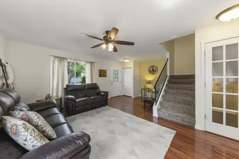 1142 Greensfield Drive Naperville IL 60563
