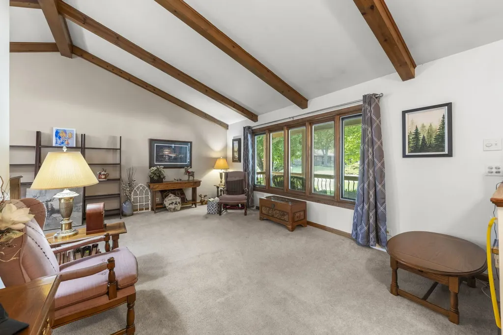 11S669 Schillinger Drive Naperville IL 60564