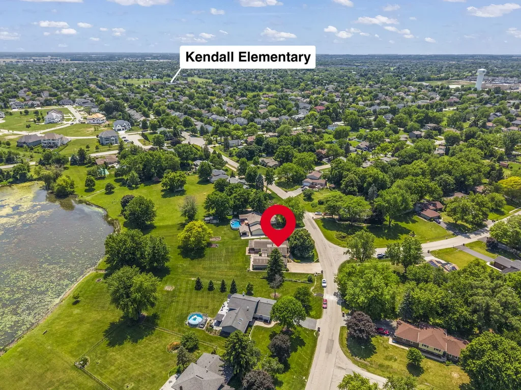 11S669 Schillinger Drive Naperville IL 60564