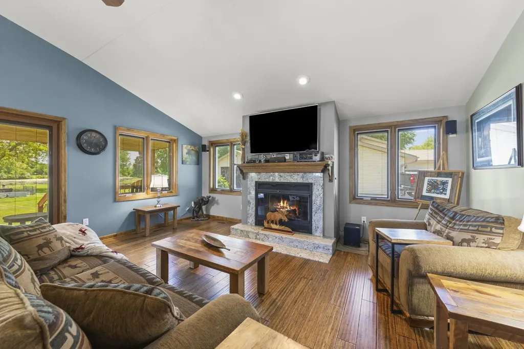 11S669 Schillinger Drive Naperville IL 60564
