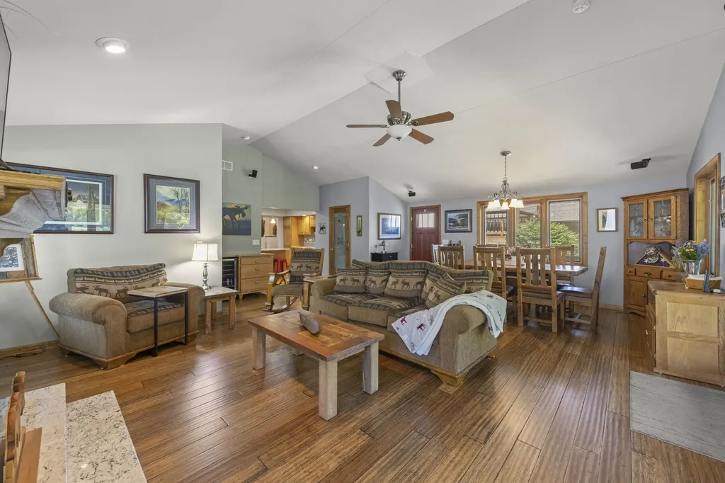 11S669 Schillinger Drive Naperville IL 60564