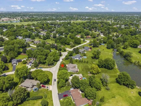 11S669 Schillinger Drive Naperville IL 60564