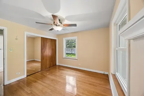 629 Dundee Avenue Flossmoor IL 60422