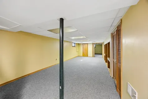 629 Dundee Avenue Flossmoor IL 60422