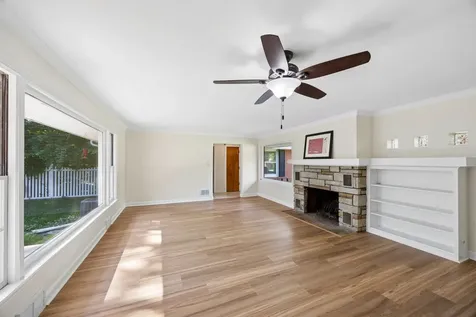 629 Dundee Avenue Flossmoor IL 60422