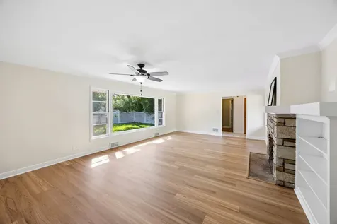 629 Dundee Avenue Flossmoor IL 60422