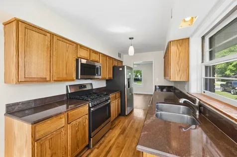 629 Dundee Avenue Flossmoor IL 60422