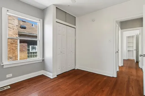 9913 South Parnell Avenue Chicago IL 60628