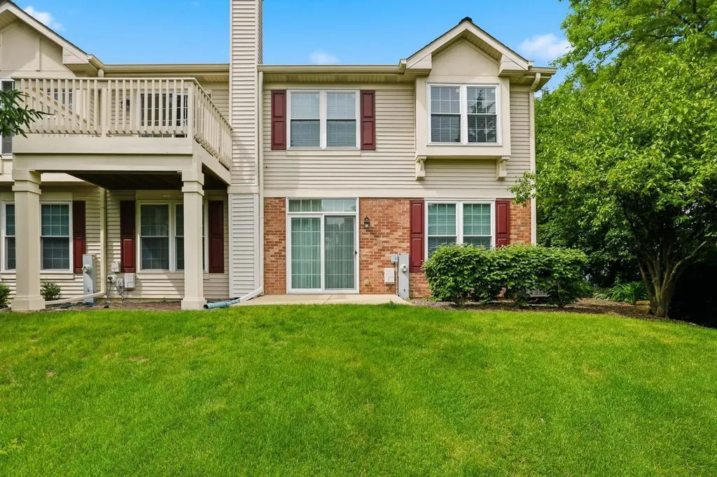 779 Stonewall Court Schaumburg IL 60173