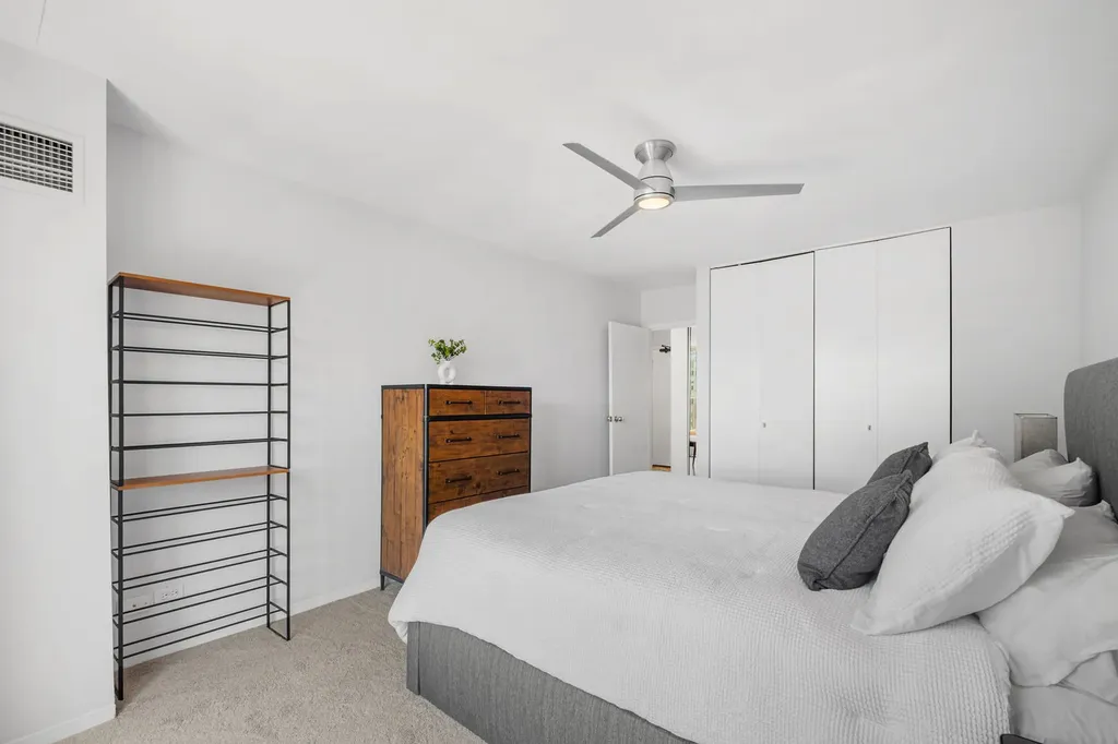 1212 North La Salle Drive Chicago IL 60610