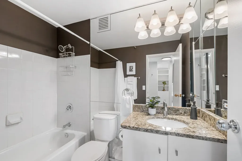 1212 North La Salle Drive Chicago IL 60610