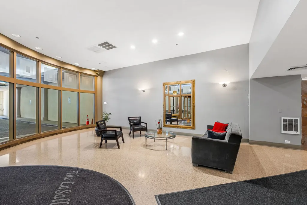1212 North La Salle Drive Chicago IL 60610