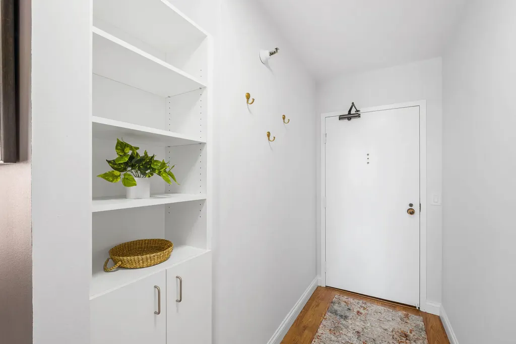 1212 North La Salle Drive Chicago IL 60610