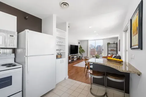 1212 North La Salle Drive Chicago IL 60610