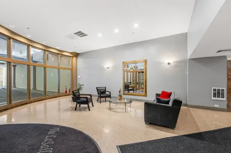 1212 North La Salle Drive Chicago IL 60610