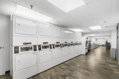 1212 North La Salle Drive Chicago IL 60610