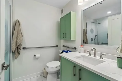 600 North Kingsbury Street Chicago IL 60610
