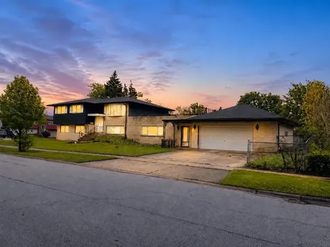 7401 161ST Place Tinley Park IL 60477