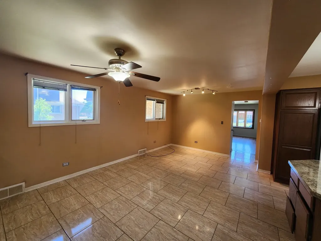 4410 West 81st Place Chicago IL 60652