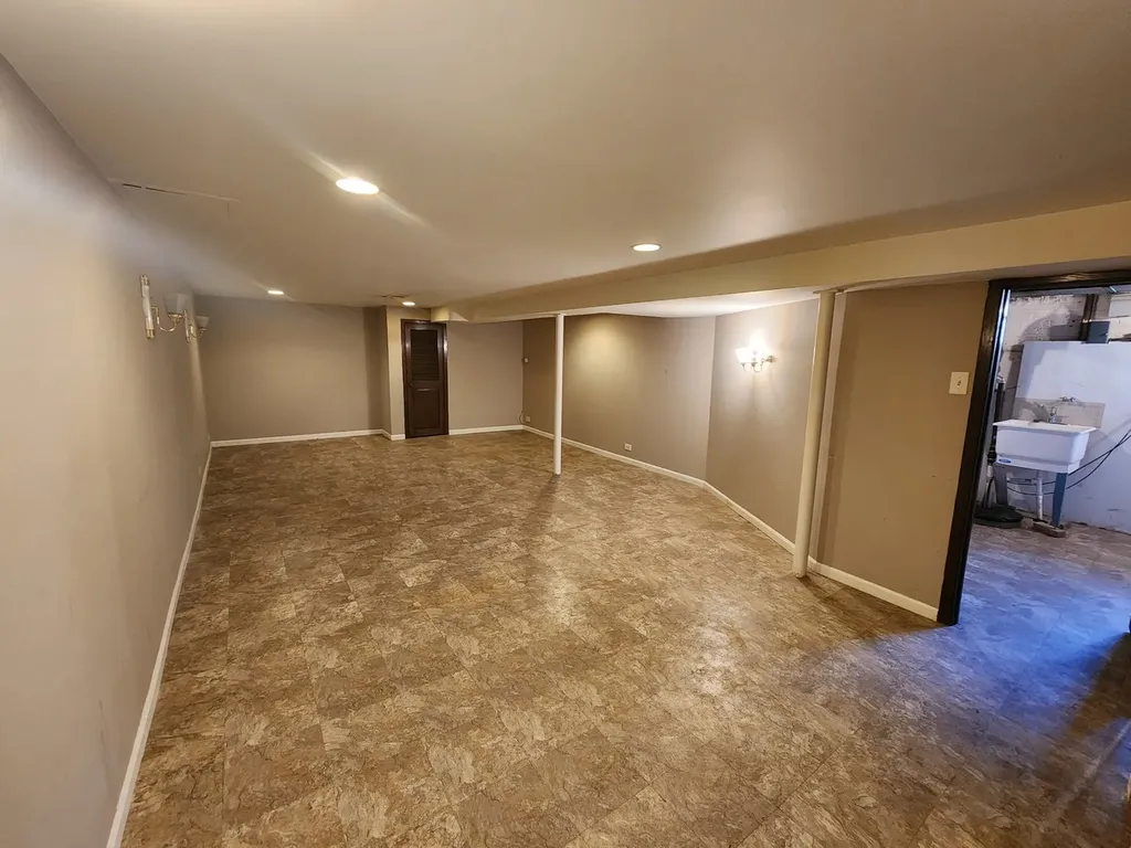 4410 West 81st Place Chicago IL 60652